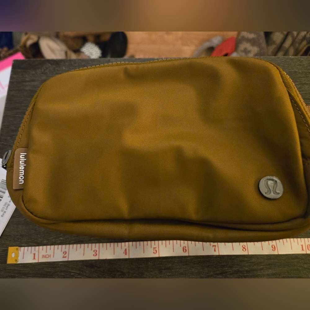 New Lululemon Everywhere Belt Bag Burnt Caramel/Brown